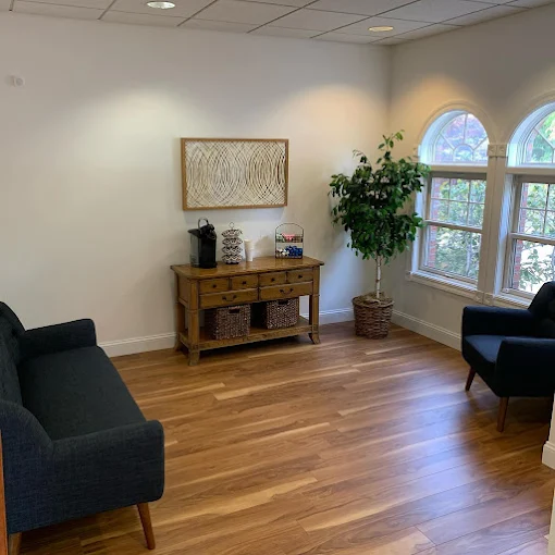 Maurer Law Auburn waiting room